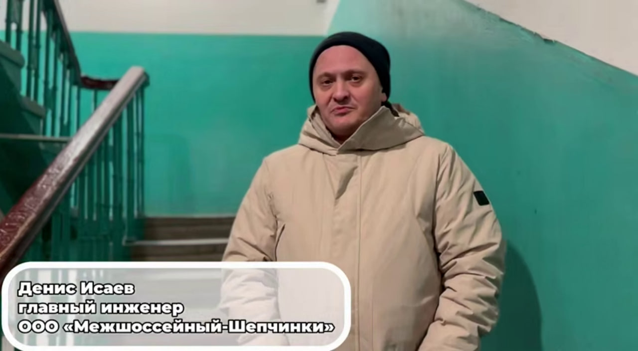 Потолок в квартире, поврежденный из-за протечки кровли, отремонтируют за счет управляющей организации